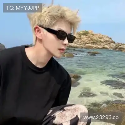 李逸
